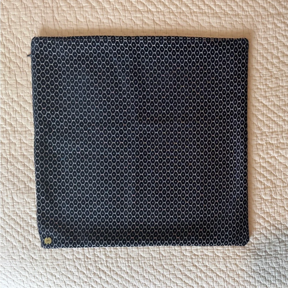 West Elm NWOT Midnight Blue Patterned Pillow Cover